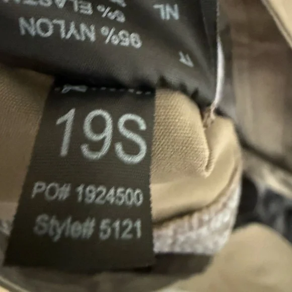 Kuhl Renegade™ Short in Khaki - Picture 9 of 9